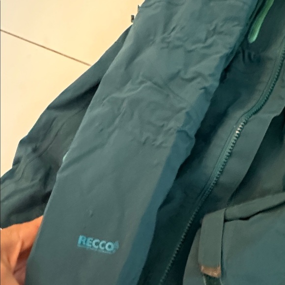 MEC Synergy HD GORE-TEX Jacket - Womens small - Picture 10 of 11